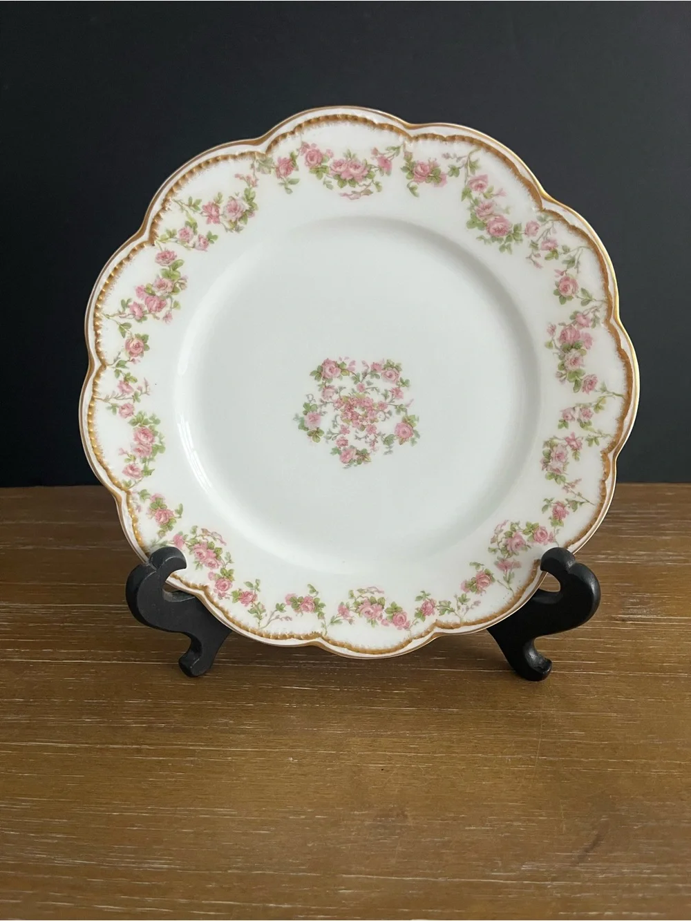 Haviland Limoges France Luncheon Plate -  Pink Rose Garlands Schleiger 270A